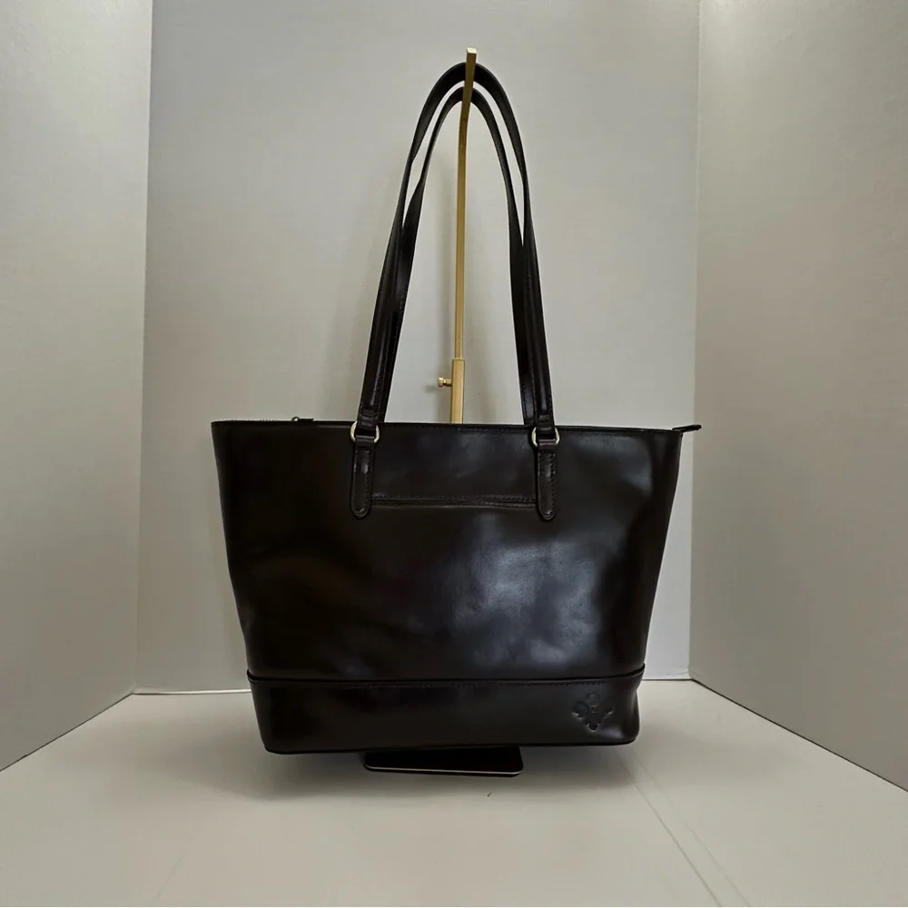 Violetti Tote by Patricia Nash – Timeless Tote in Distressed Chocolate Vintage L - Picture 1 of 8